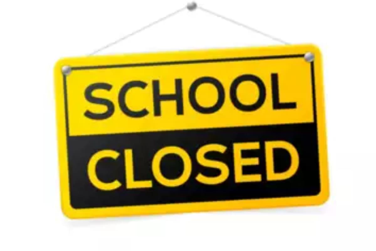 UP School Closed: उत्तर प्रदेश में कड़ाके की ठंड, इतने दिन बंद रहेंगे 12वीं तक के स्कूल