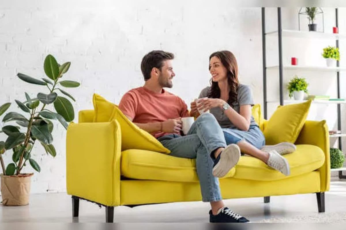 Vastu Tips For Good Luck: इन 5 वास्तु टिप्स से बदलिए अपनी किस्मत, रातों-रात जीवन में आएगा बदलाव