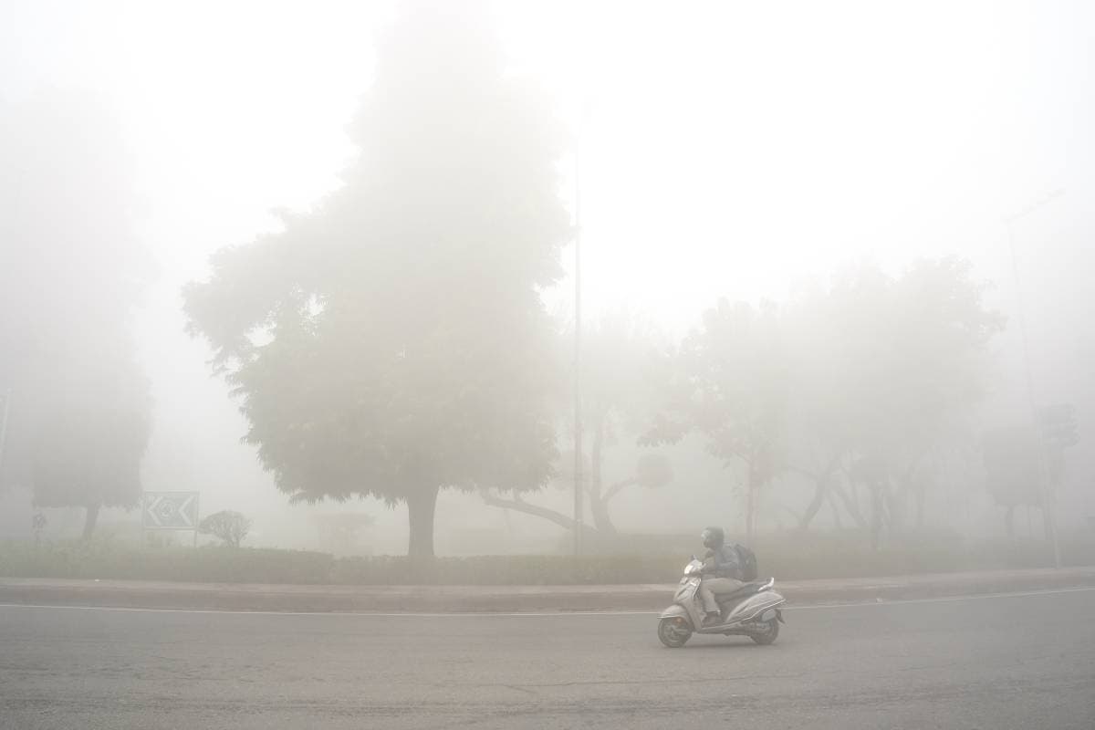 Bihar Weather: बिहार के इस जिले में चल रही ठंडी हवा, कोल्ड-डे से कांपे स्कूली बच्चे