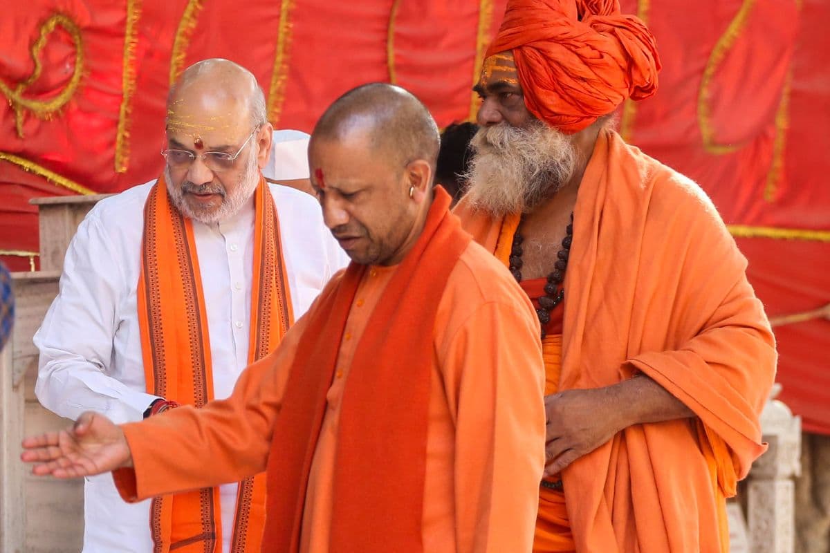 Mahakumbh Mela Stampede: प्रयागराज में स्थिति नियंत्रण में, भगदड़ के बाद सीएम योगी का आया पहला बयान