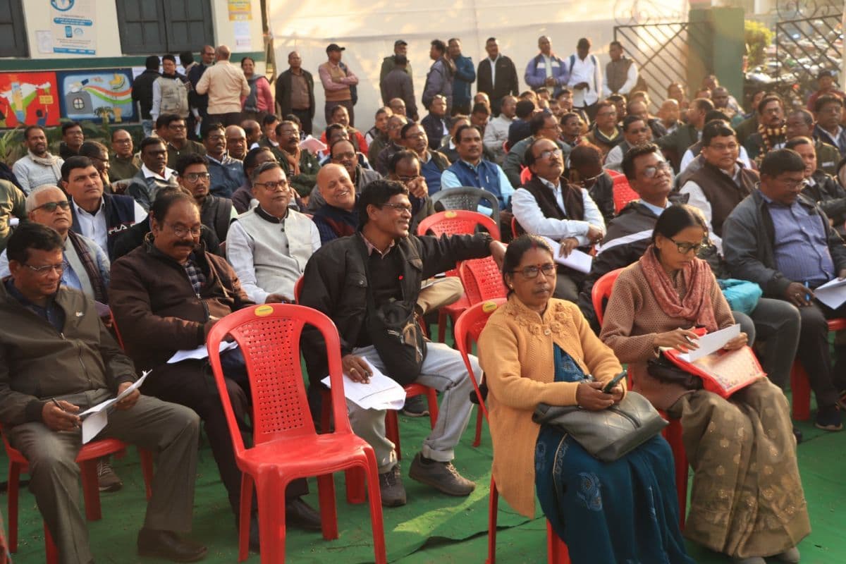 जमशेदपुर के शिक्षकों की बल्ले-बल्ले, ग्रामीण क्षेत्र से शहरों में हुए पदस्थापित, वेतन में भी हुई बढ़ोतरी