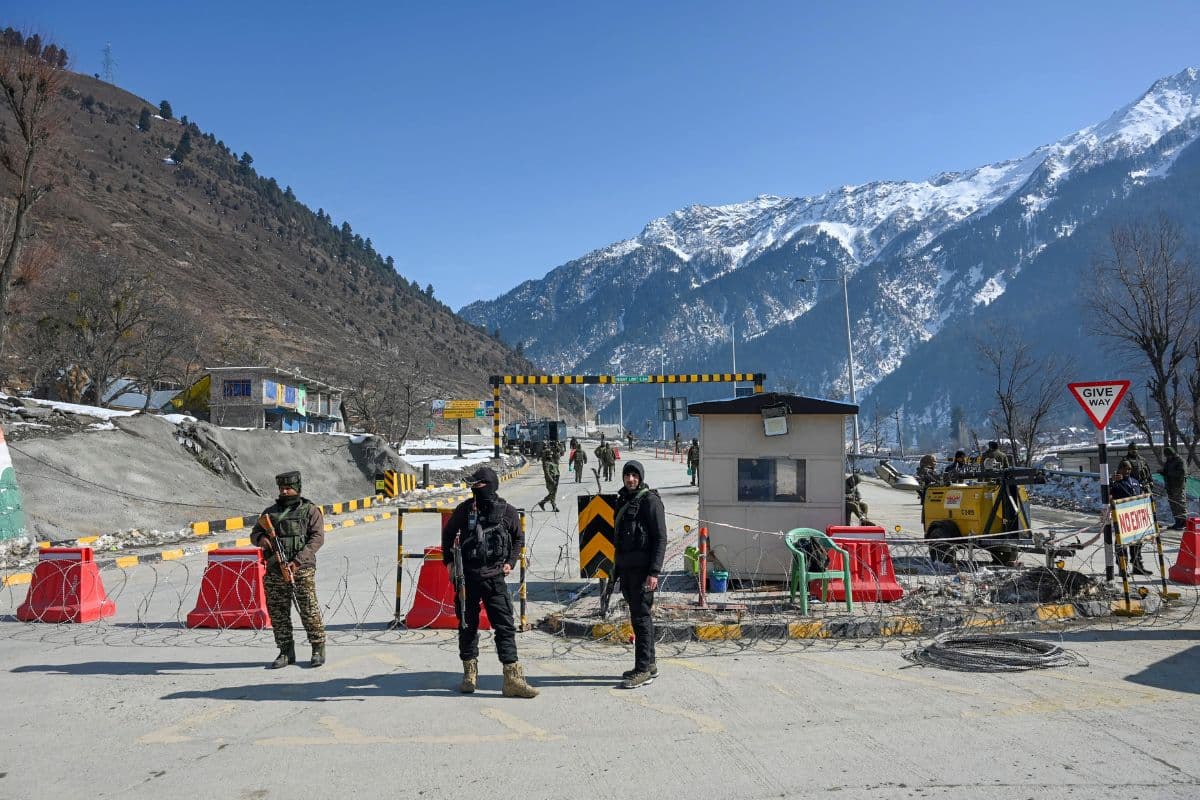 Z-Morh Tunnel Jammu Kashmir: पीएम मोदी आज करेंगे जेड-मोड़ सुरंग का उद्घाटन, लद्दाख जाना होगा आसान