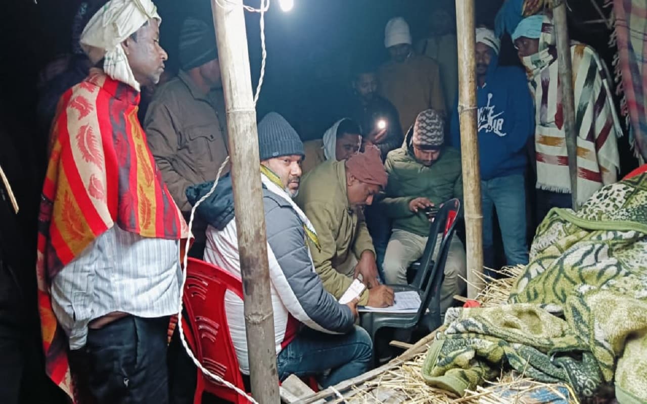 बिहार के अररिया में पड़ोसी का झगड़ा शांत कराना बुजुर्ग को पड़ा महंगा, युवक ने पीट-पीटकर मौत के घाट उतारा