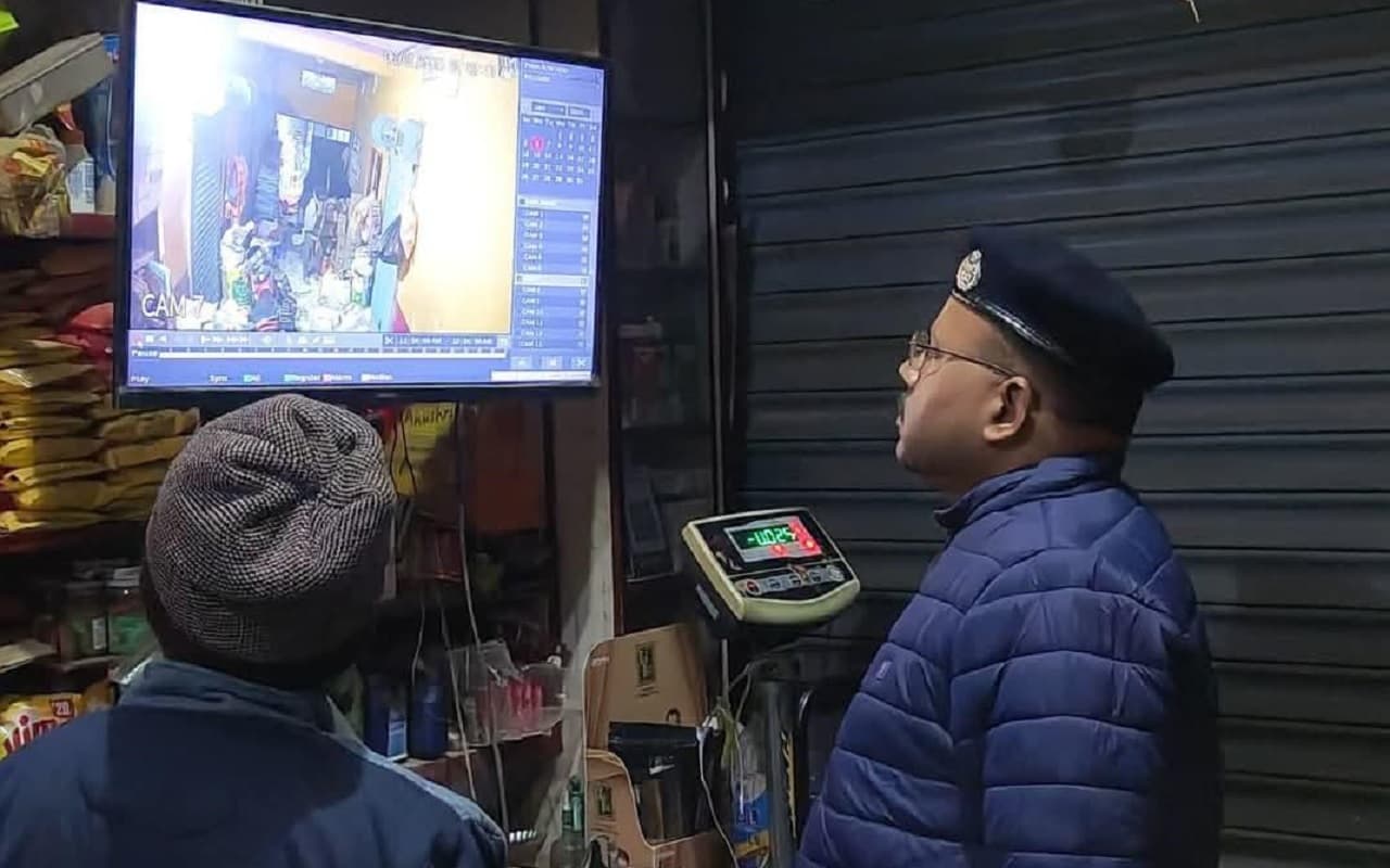 बिहार के अररिया में भीषण डकैती, बम और गोली चलाकर बदमाशों ने मचाया तांडव, तीन लोग जख्मी