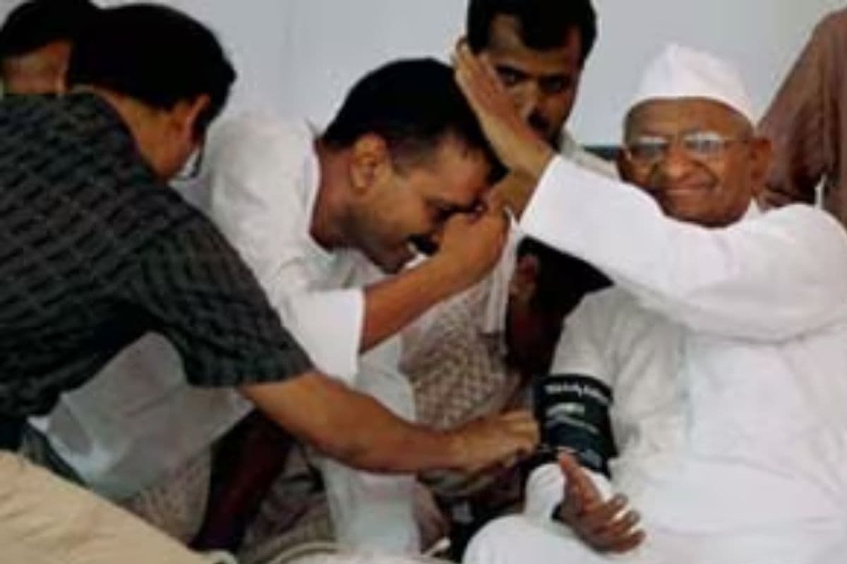Explainer: निर्भया केस और अन्ना आंदोलन को हथियार बनाकर केजरीवाल ने कांग्रेस का किया शिकार, दिल्ली पर किया कब्जा