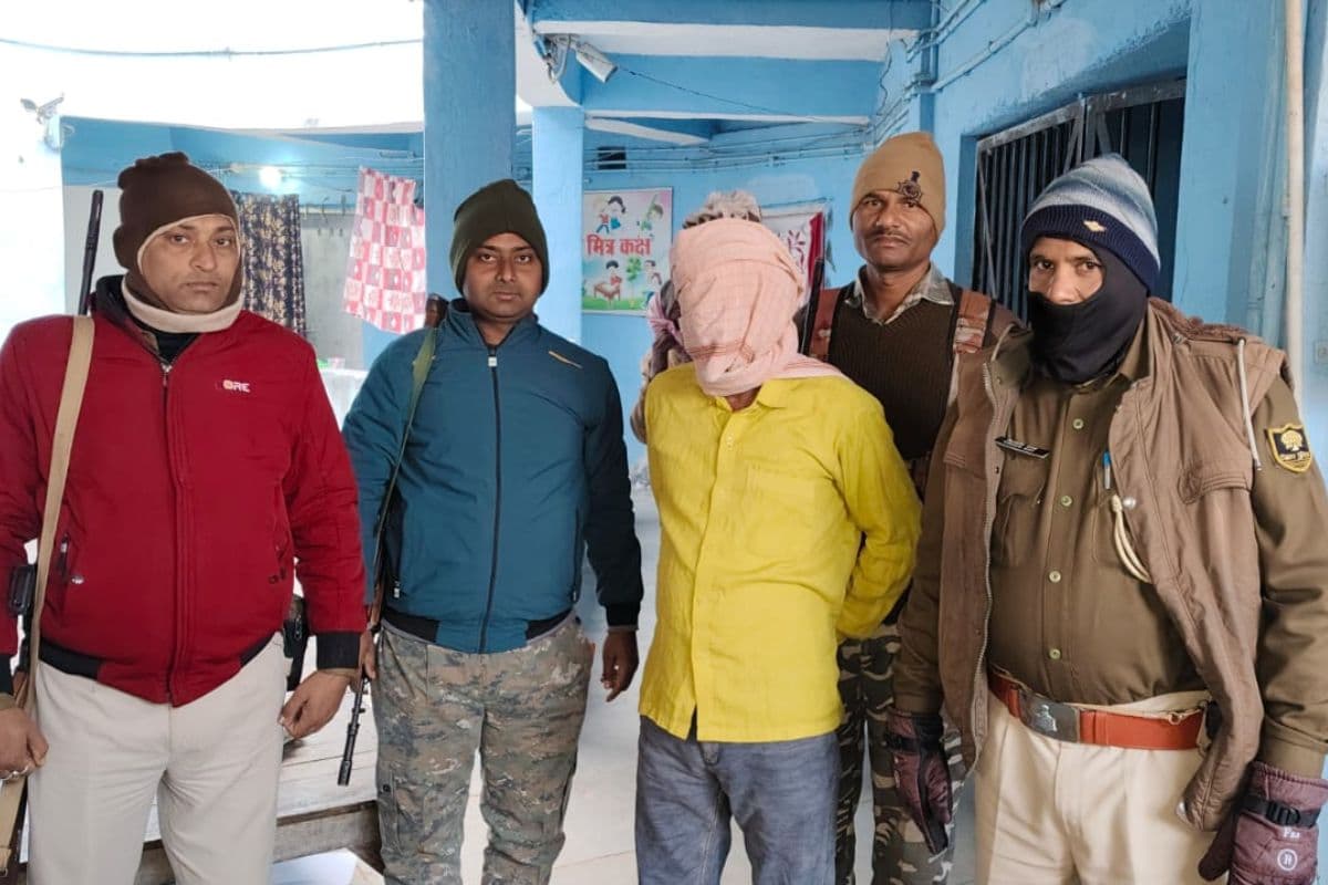 Bihar News: 30 लाख रुपए के गबन के मामले में बड़ी कार्रवाई, दुगुल पैक्स के पूर्व अध्यक्ष गिरफ्तार