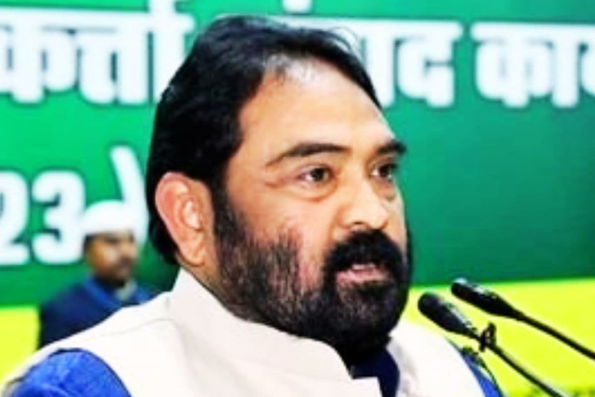 झामुमो ने जारी की पलामू, गोड्डा, सिमडेगा और सरायकेला-खरसावां की संयोजक मंडली की लिस्ट, यहां देखें