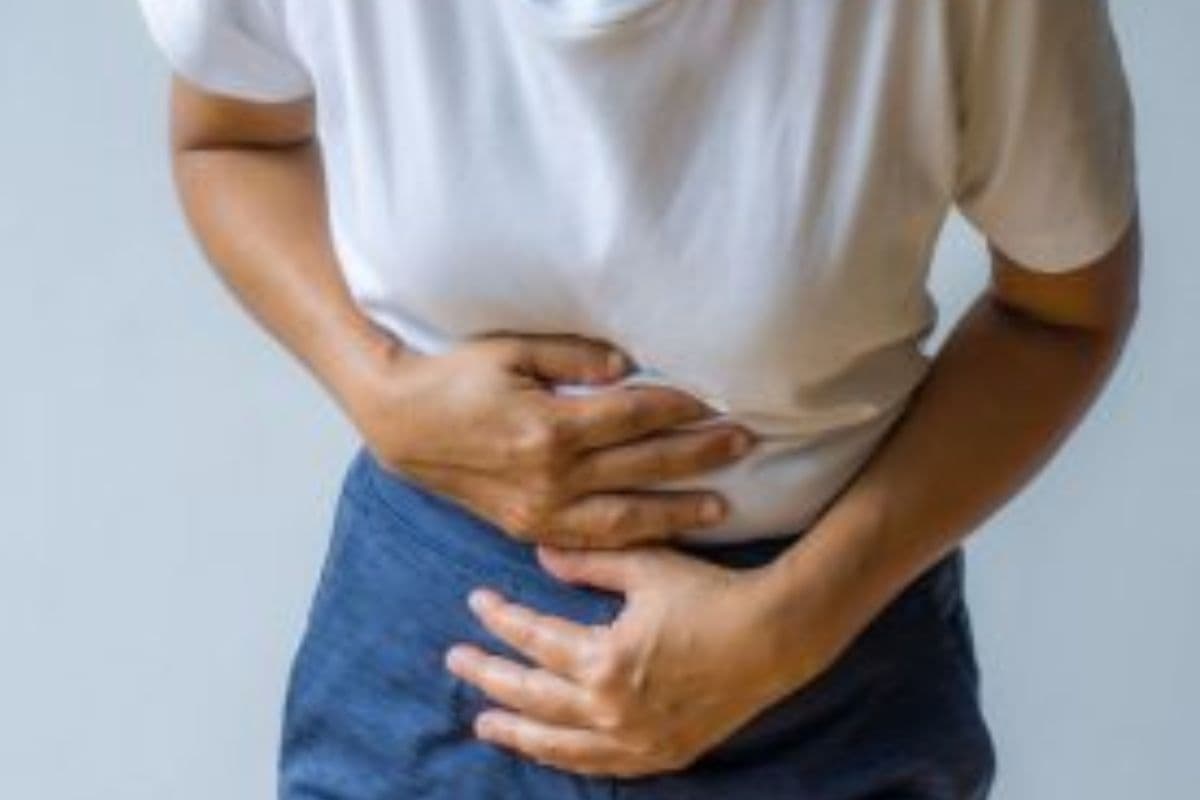 Health Tips: क्या आप भी हैं कब्ज की समस्या से परेशान, इन उपायों को अपनाकर पाएं आराम