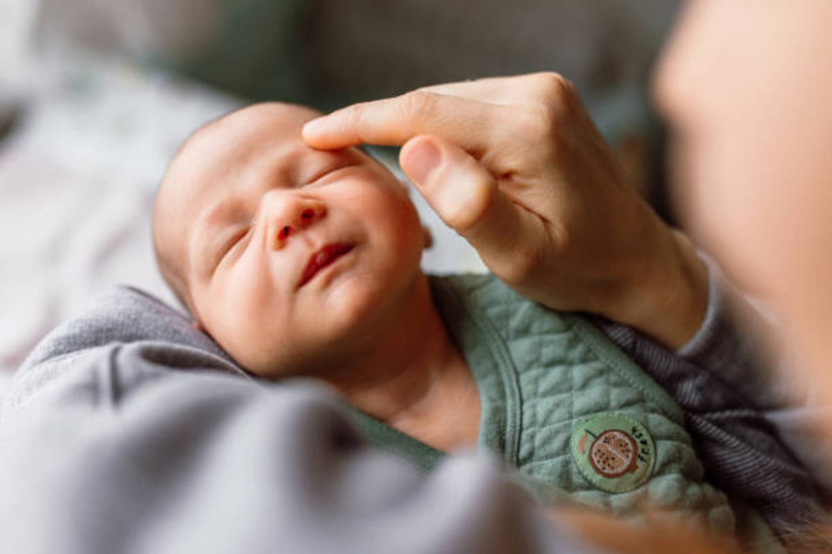 Hindu Baby Names: अपने प्राणों से प्यारे बेटे के लिए यहां से चुनें एक मनमोहक नाम, साथ ही जानें इनका अर्थ