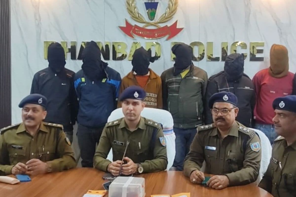 झारखंड के खरखरी जंगल में हिंसक झड़प का मुख्य आरोपी कारू यादव बिहार से अरेस्ट, पिस्टल और बम बरामद, अब तक 15 गिरफ्तार