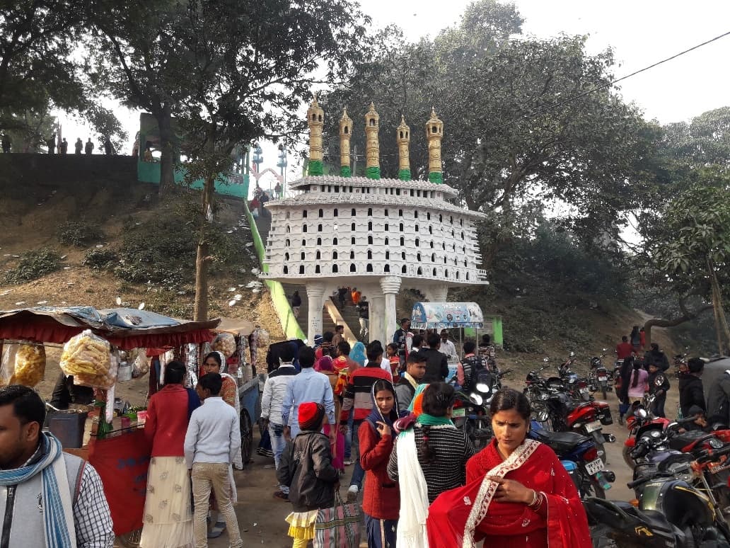 Katihar news : नववर्ष पर मनिहारी के गोगाबील झील, पीरमजार व गंगा तट पर पहुंचेंगे लोग