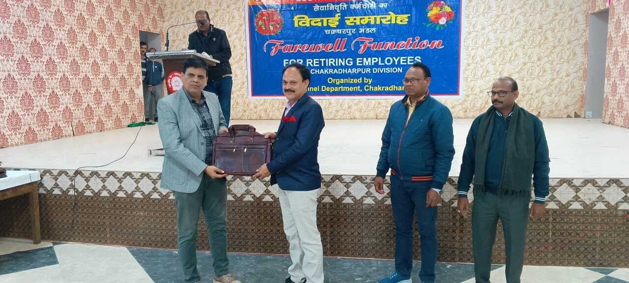 Chaibasa News : जीवन भर की गाढ़ी कमाई को साइबर ठगों से बचाकर रखेंगे : अमरेंद्र
