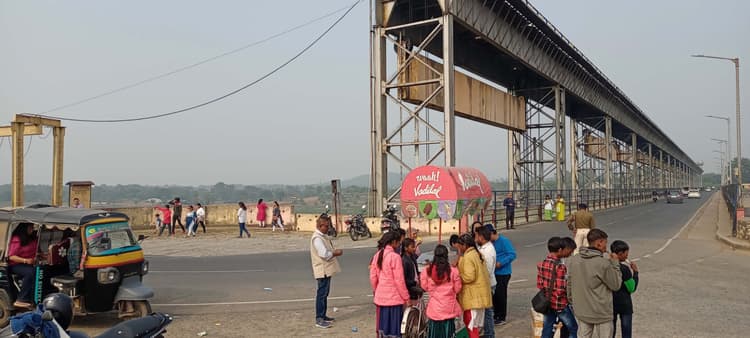 East Singhbhum : साल के अंतिम दिन पर्यटकों से गुलजार रहा गालूडीह बराज