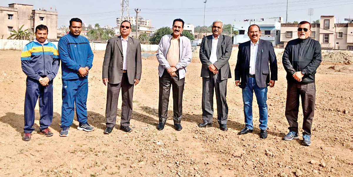 Education News : रांची विवि के खेल मैदान में स्टोर व चेंजिंग रूम बनेंगे, सुविधाएं बढ़ेंगी