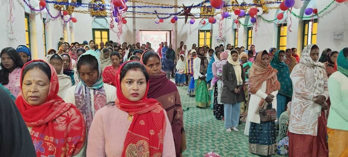 प्रार्थना कर विश्वासियों ने जताया परमेश्वर का आभार