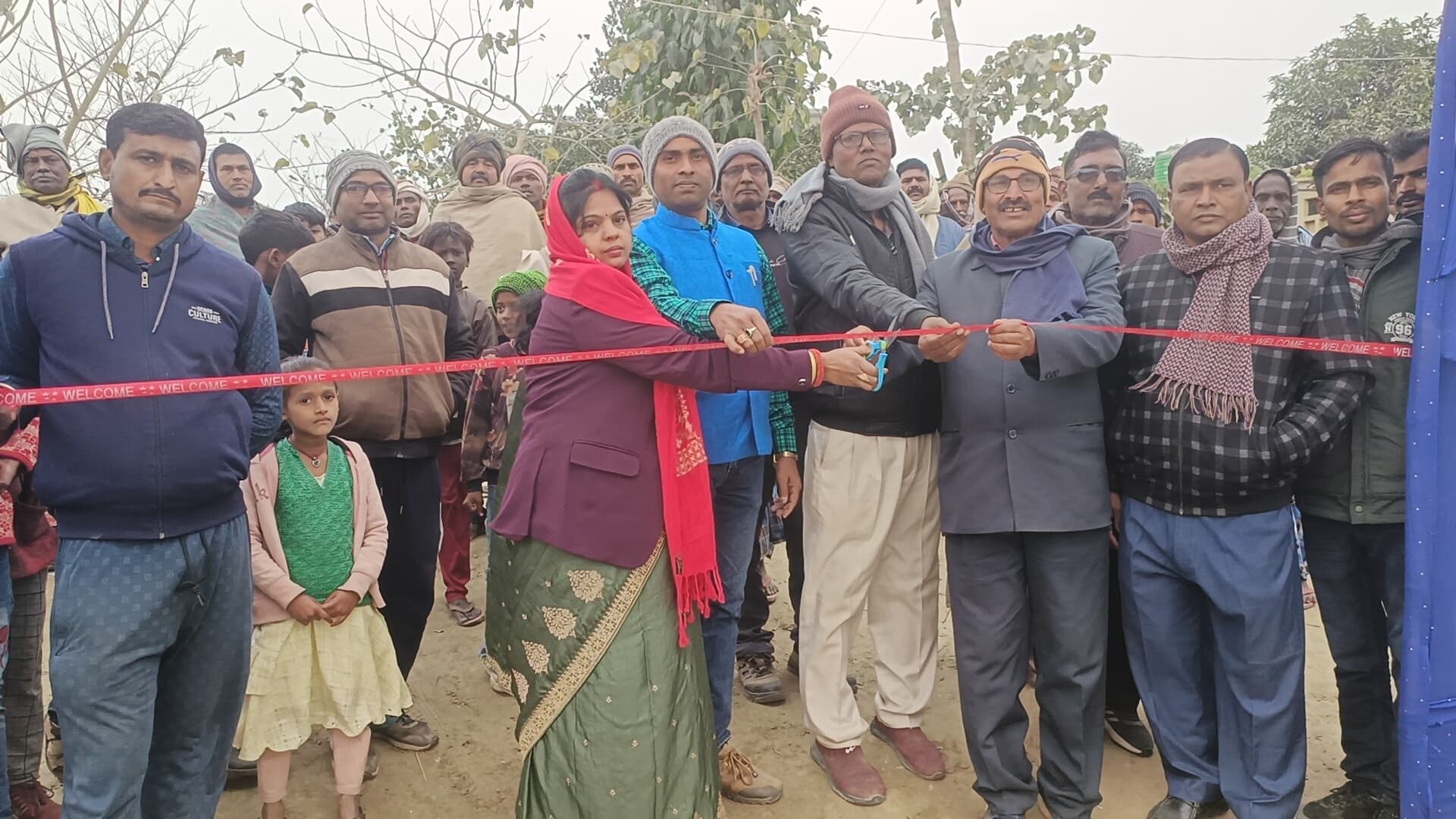 फीता काटकर किया साप्ताहिक हाट का उद्घाटन