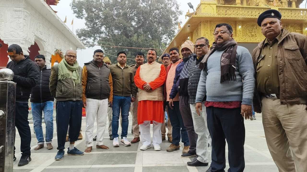 नववर्ष पर सुंदरनाथ धाम में उमड़े श्रद्धालु