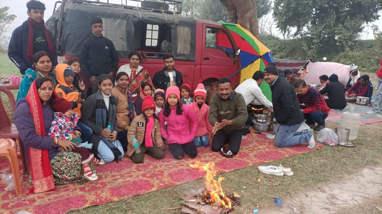 पूरे उत्साह के साथ लोगों ने नववर्ष 2025 का किया स्वागत, पिकनिक स्पॉट पर उमड़ी लोगों की भीड़
