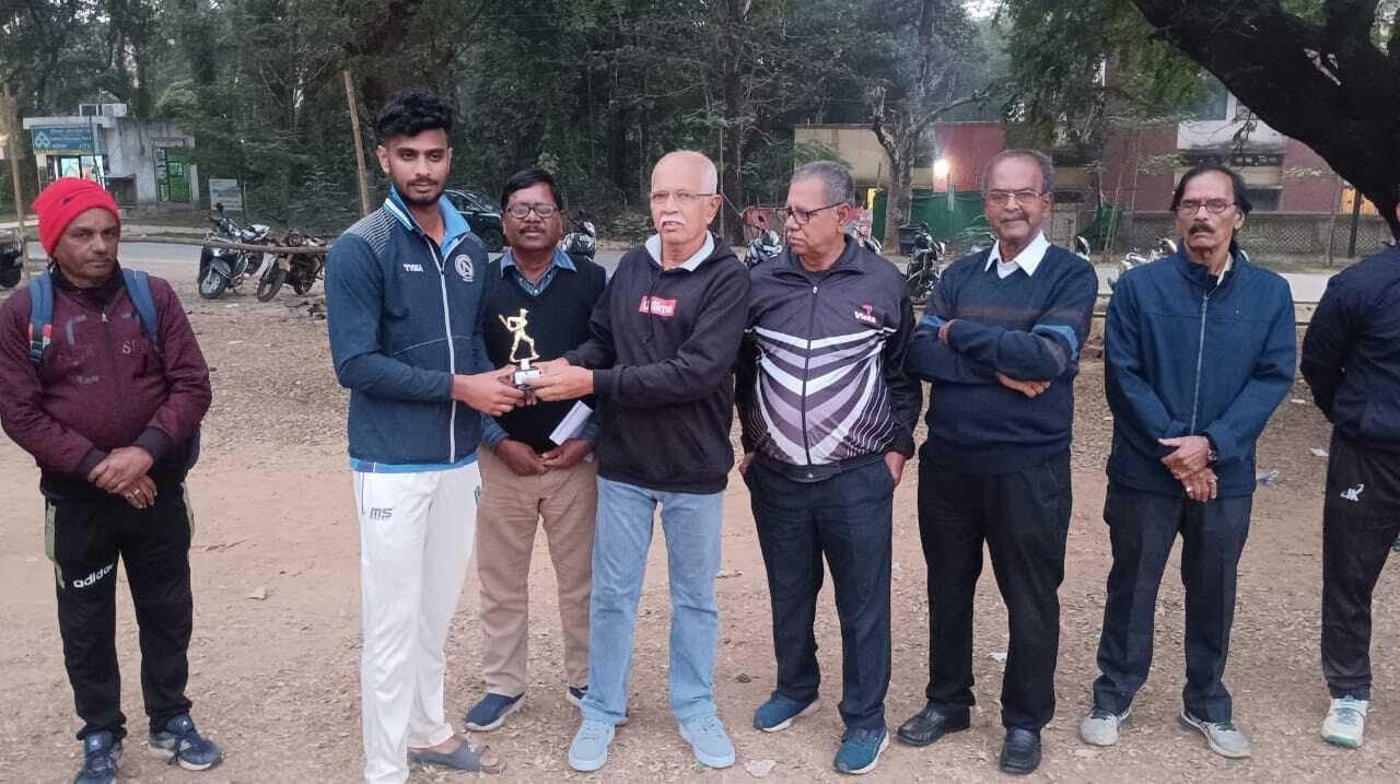 104 रन के औसत से रन बना रहे हैं अर्णव सिन्हा