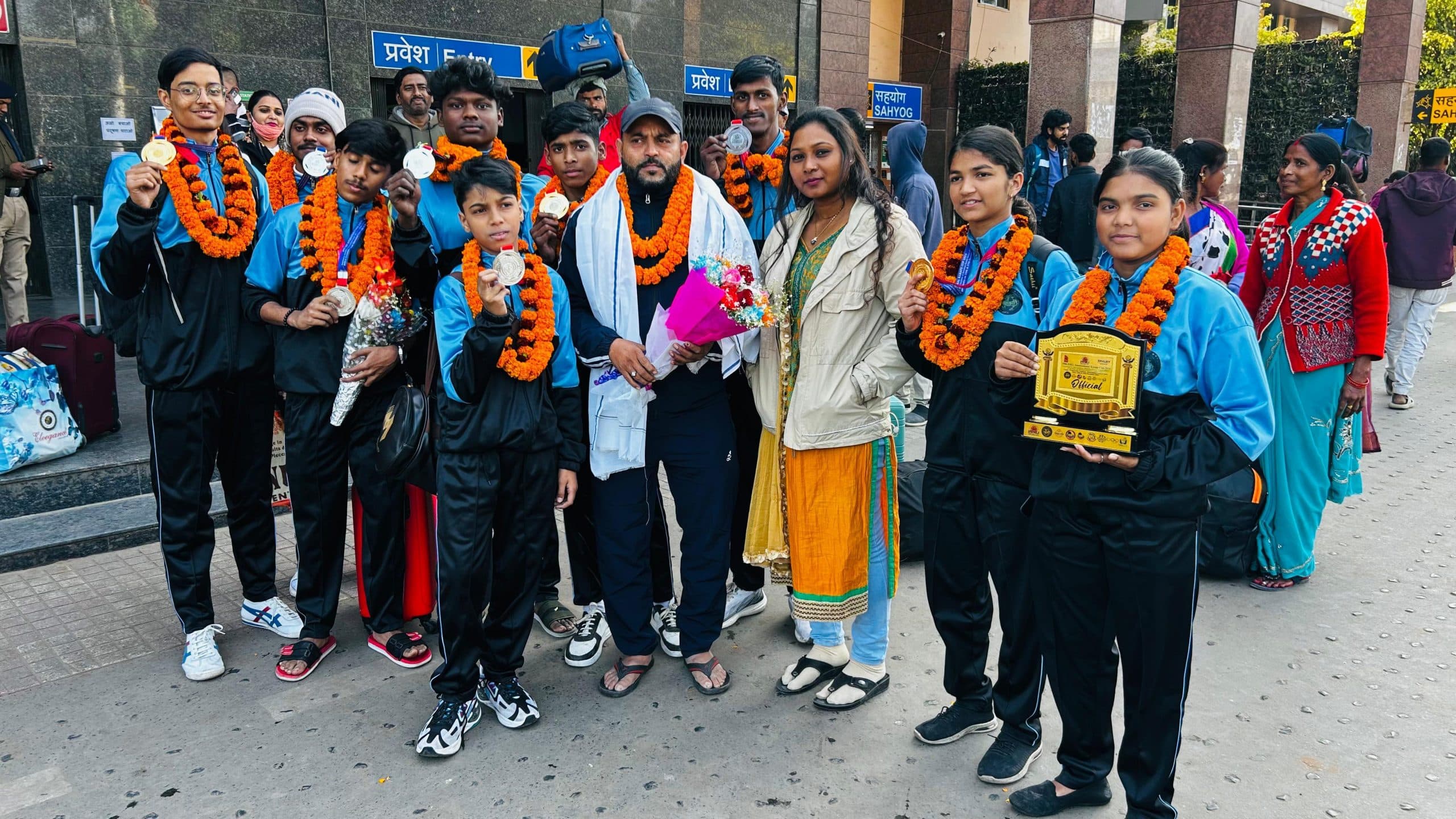 Karate : रांची लौटने पर कराटेकारों का स्वागत