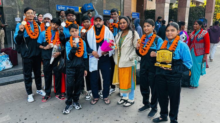 Karate : रांची लौटने पर कराटेकारों का स्वागत