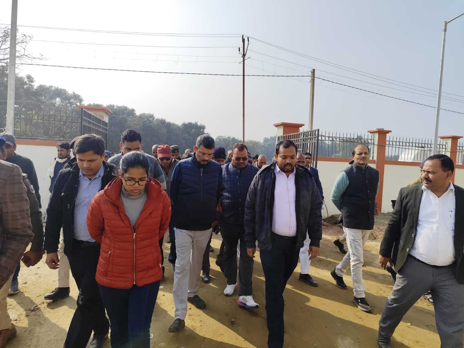 मुख्यमंत्री के संभावित कार्यक्रम को लेकर डीएम ने की समीक्षात्मक बैठक