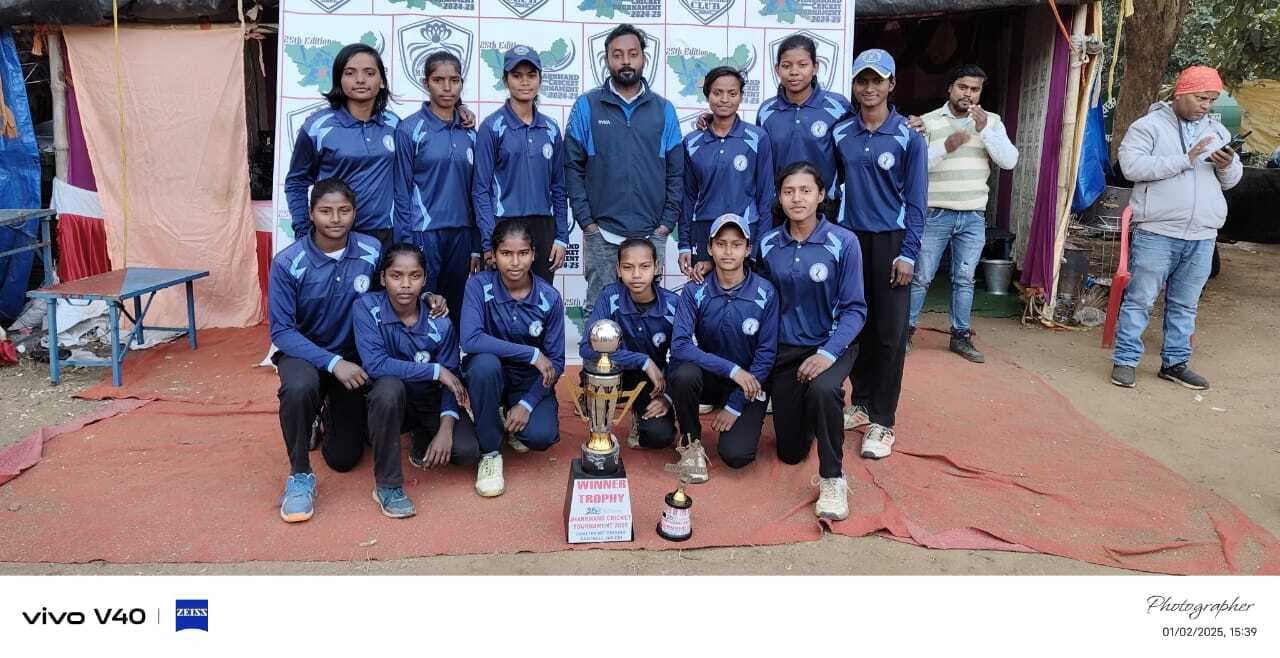 Deoghar News : महिला क्रिकेट के फ्रेंडली मुकाबले में झारखंड ने बंगाल को हराया
