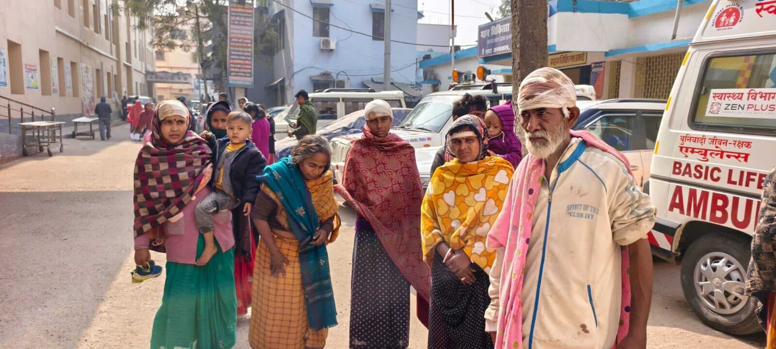 शराब बेचने का विरोध करने पर एक परिवार के चार महिला व दो पुरुष को पीटकर किया घायल