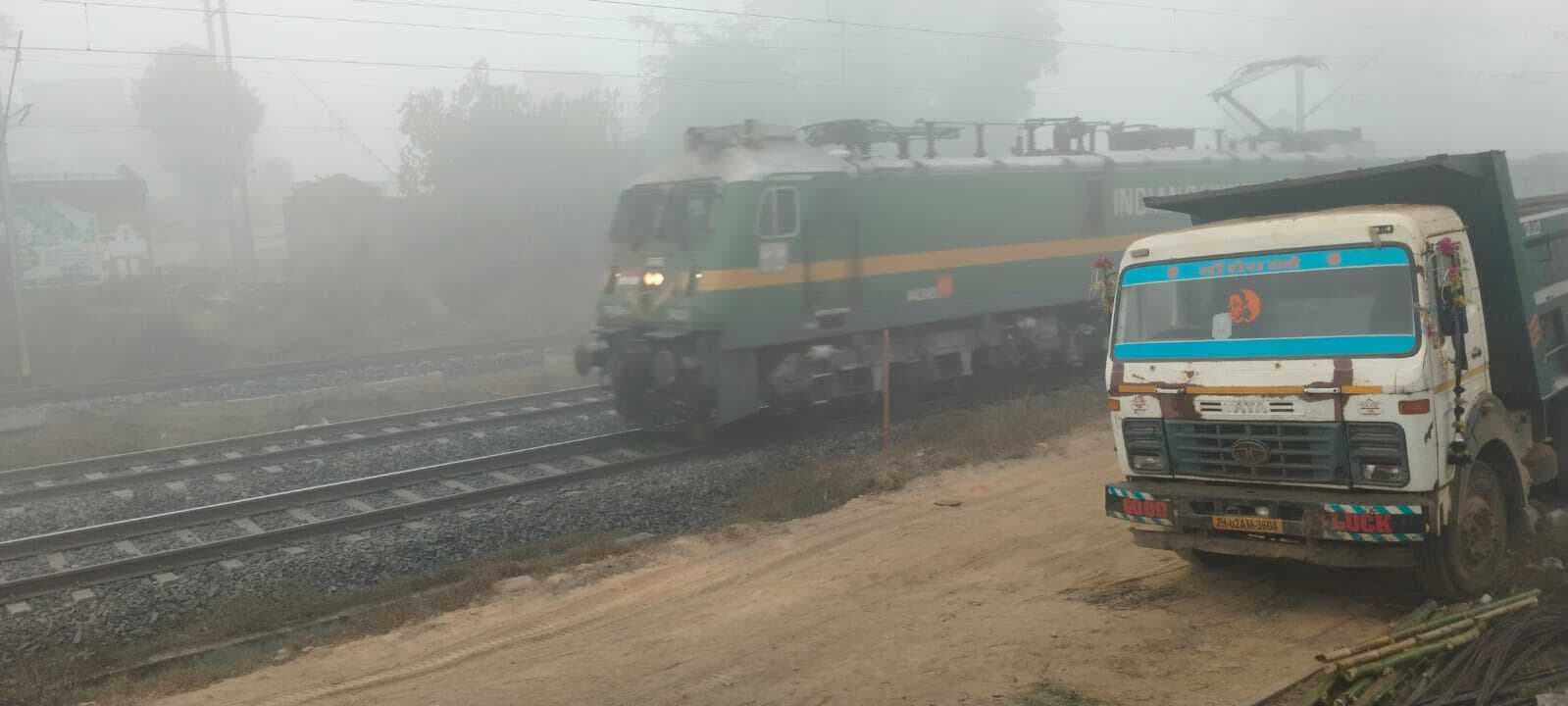 मैक्लुस्कीगंज में बढ़ गयी ठंड, पारा छह डिग्री