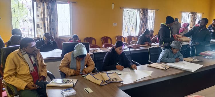 15वें वित्त की राशि से ग्राम विकास के लिए बनायें योजना : प्रशिक्षक