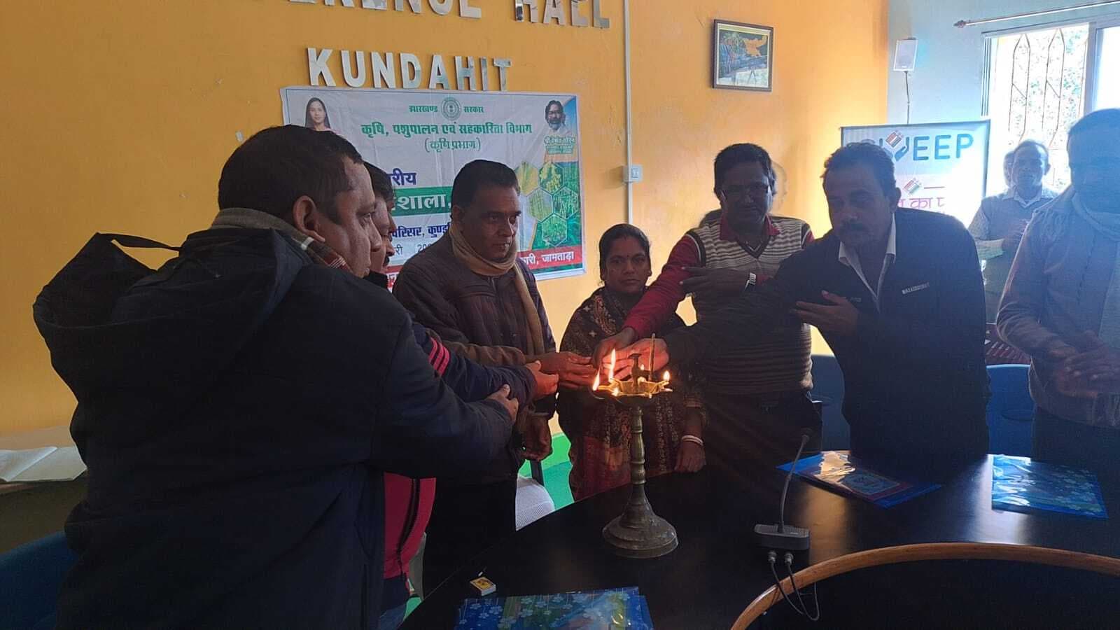 किसान आत्मनिर्भर बनने के लिए आधुनिक खेती को अपनायें