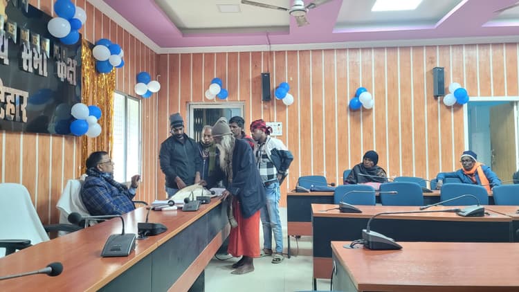 अपर समाहर्ता आपदा ने 38 लोगों की सुनी समस्याएं, निष्पादन को लेकर दिये निर्देश