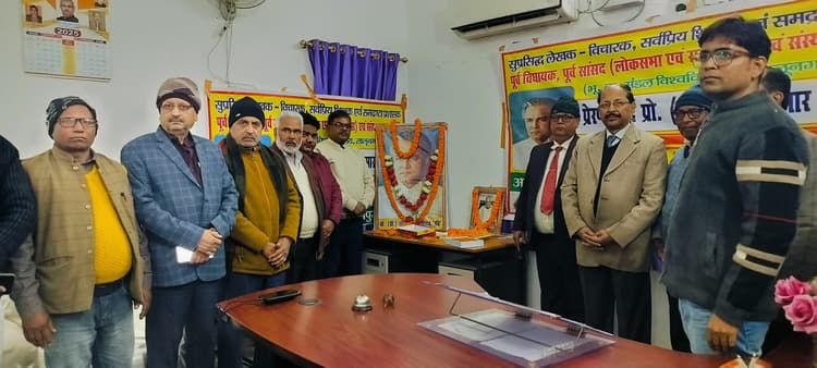 डॉ रवि ने रखी विश्वविद्यालय के विकास की मजबूत आधारशिला : कुलपति