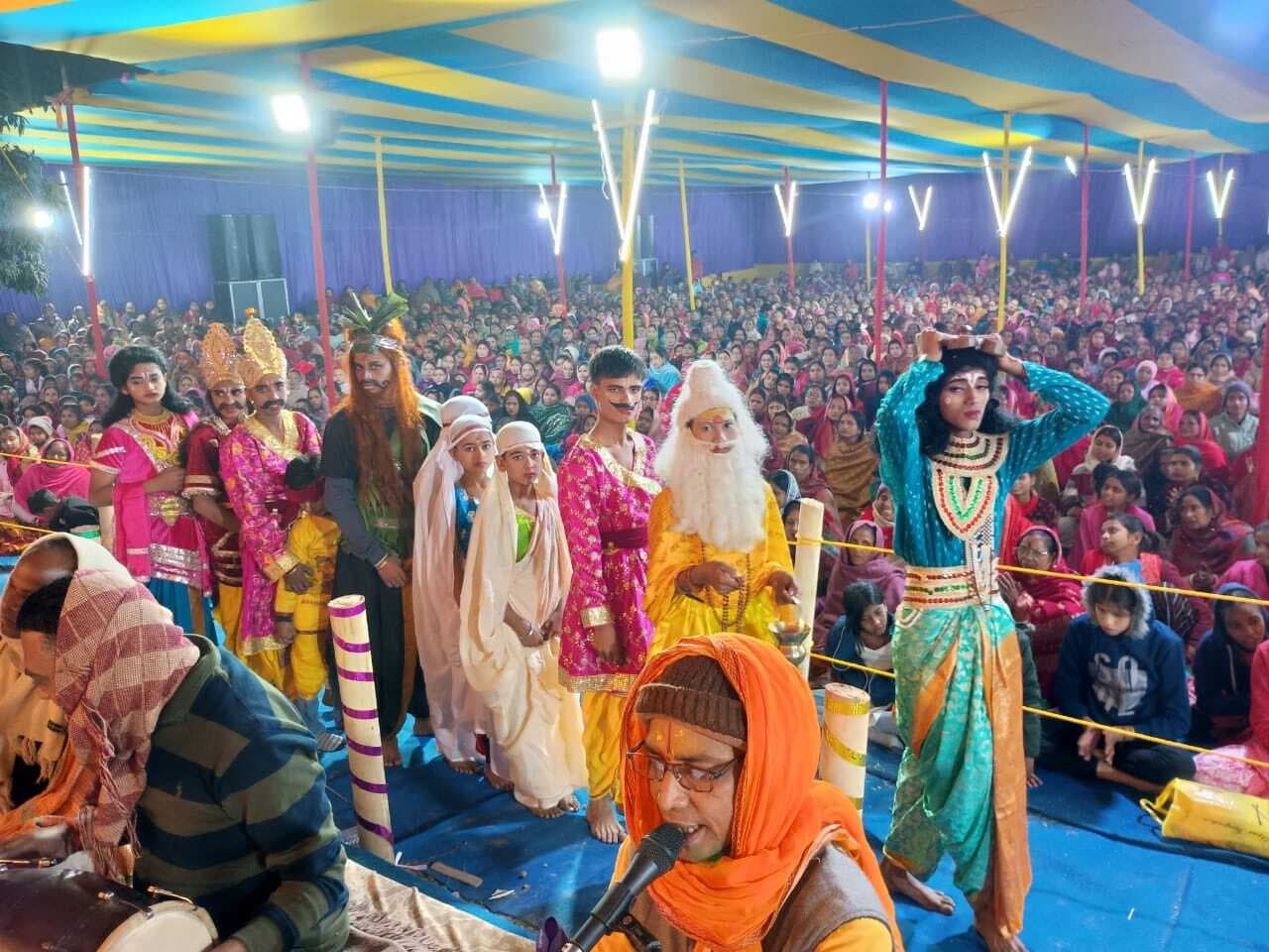 बाल संत के नेतृत्व में निकाली प्रभातफेरी