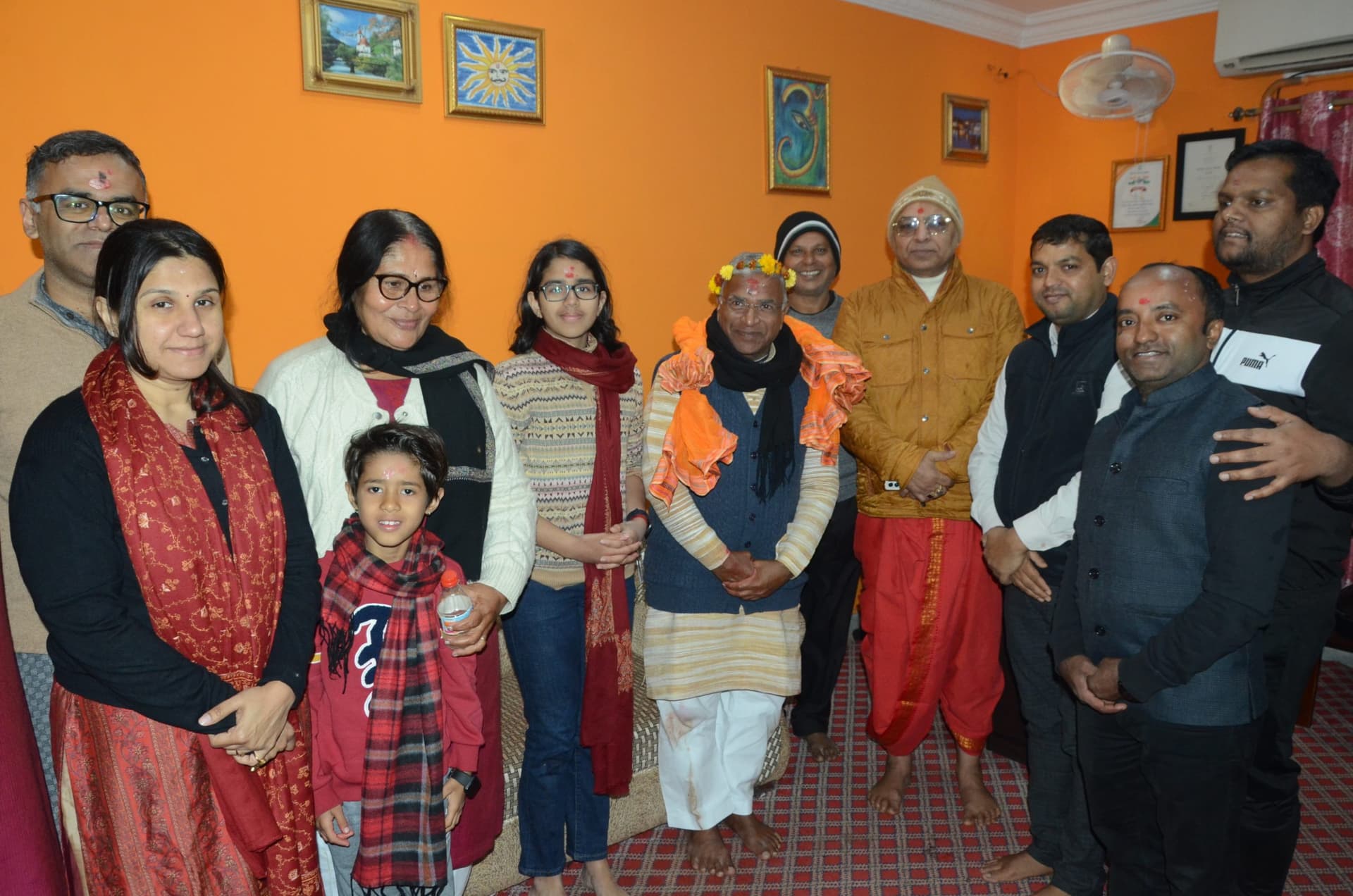 Deoghar News : राज्य सभा के उपसभापति हरिवंश ने बाबा मंदिर में की पूजा