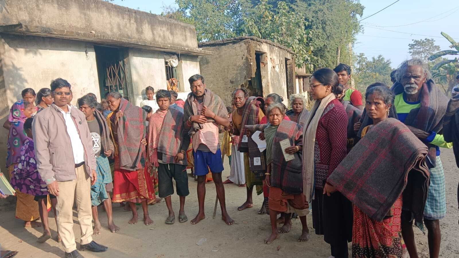 Jamshedpur news. पूर्वी सिंहभूम के 15 प्रखंड व निकाय-निगम में बांटे जायेंगे 61992 कंबल