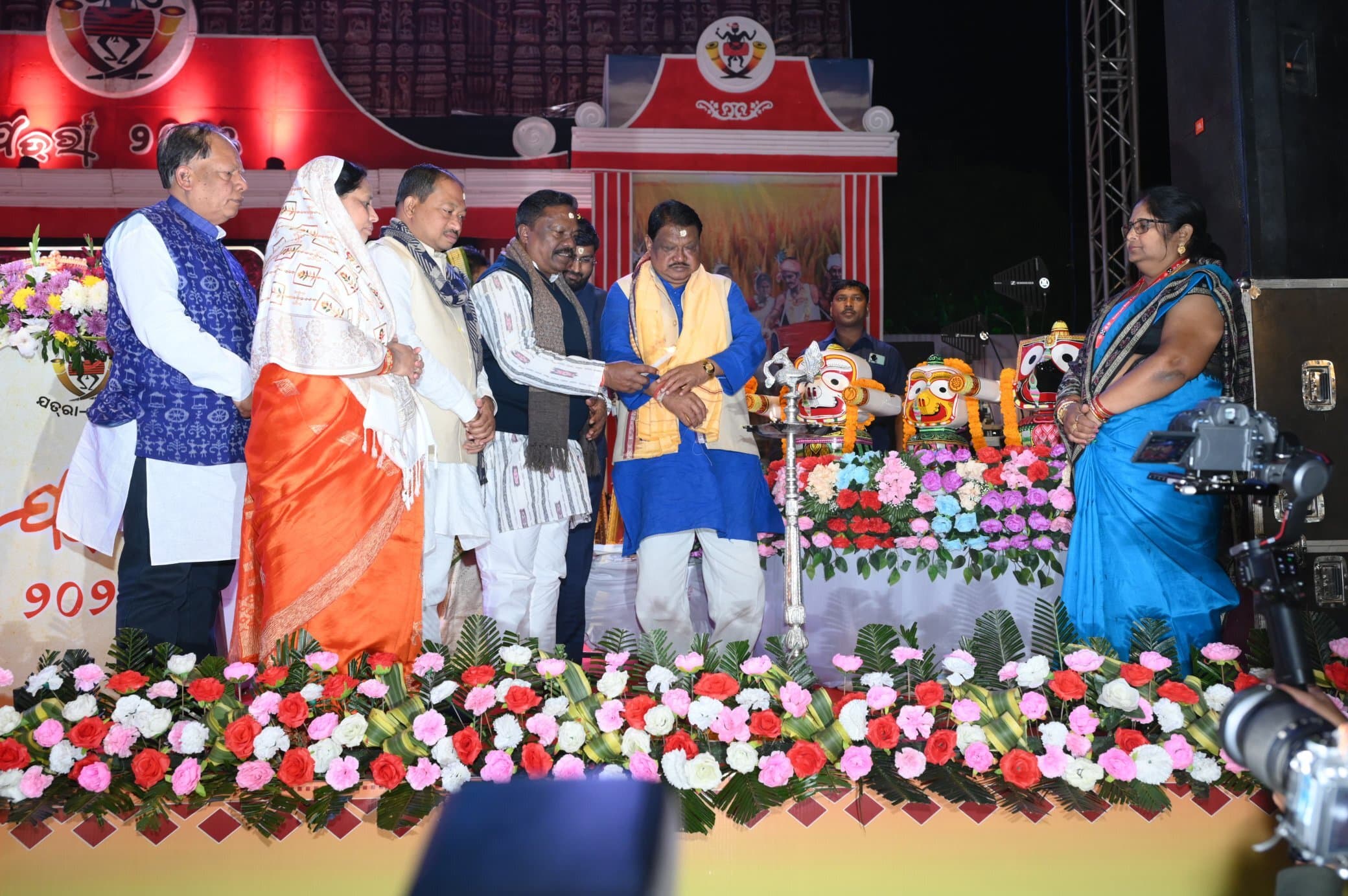 Sundargarh News: हमारी संस्कृति व परंपरा हमें एक सूत्र में बांधती है: रवि नायक