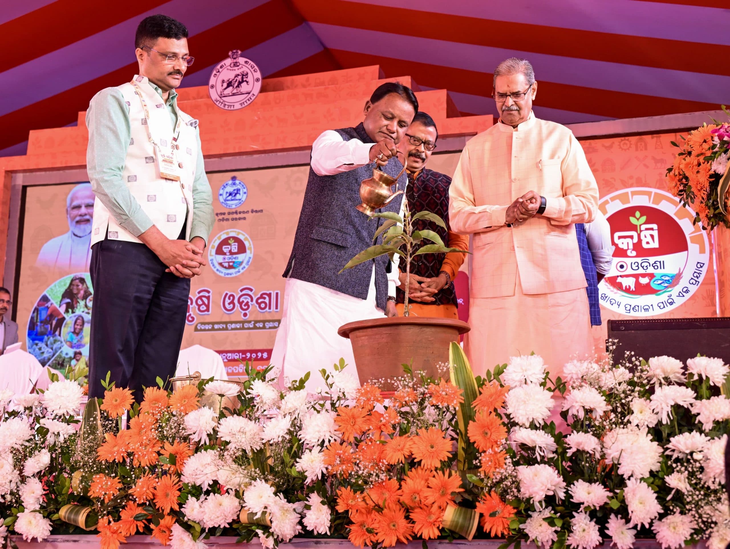 Bhubaneswar News: ओडिशा के मुख्यमंत्री माझी ने बेमौसम बारिश को प्राकृतिक आपदा घोषित किया, किसानों को मुआवजा मिलेगा