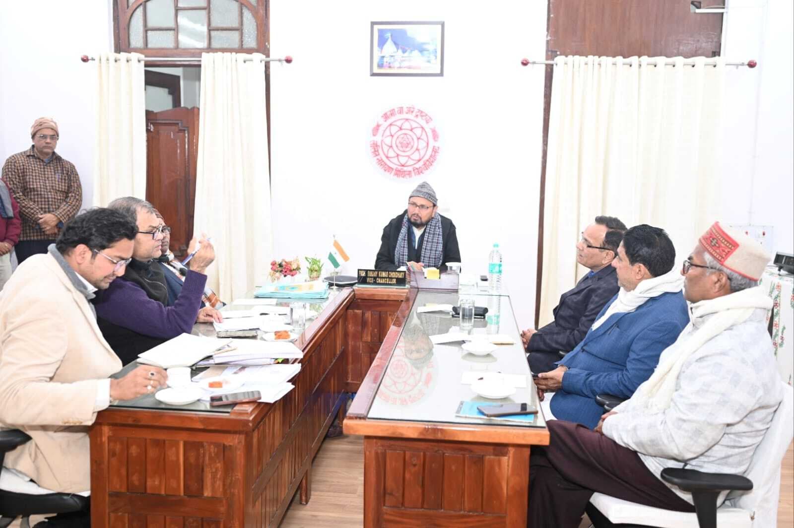 Darbhanga News : मेरु निर्देशों के कार्यान्वयन पर आपात बैठक