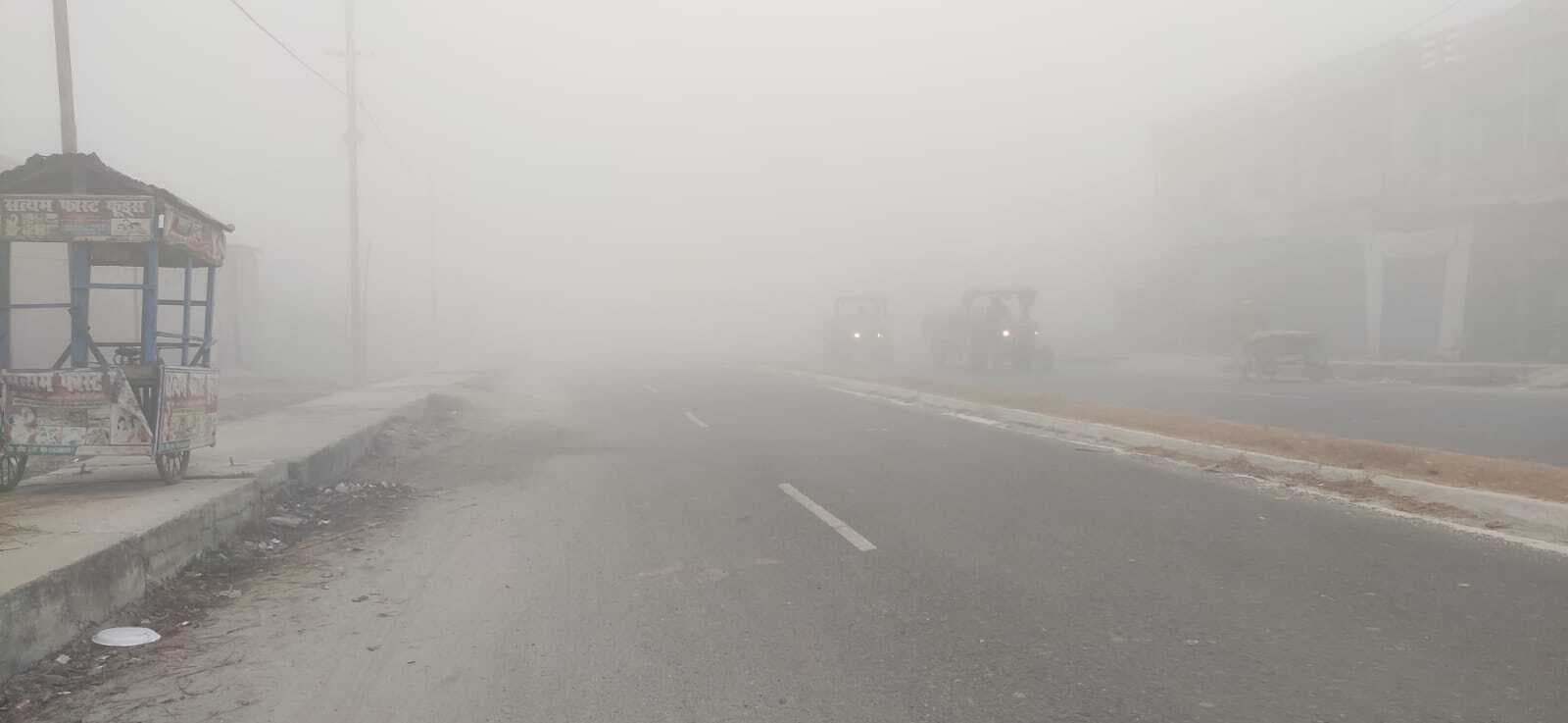 सर्दी का सितम. पछिया हवा के कारण बढ़ी कनकनी, कहीं नहीं जला सरकार का अलाव