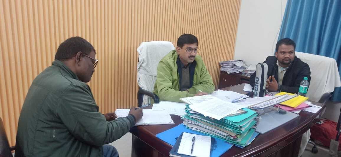 घर, दुकान, हाट-बाजार व सार्वजनिक स्थलों से उठायें कचरा