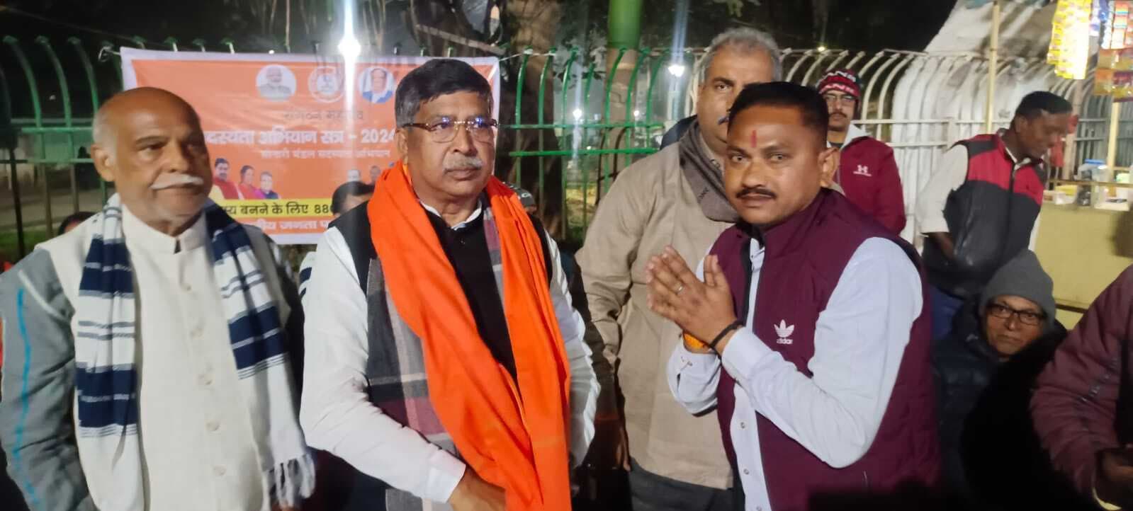 Jamshedpur news. सोनारी के अटल चौक में भाजपा ने चलाया सदस्यता अभियान