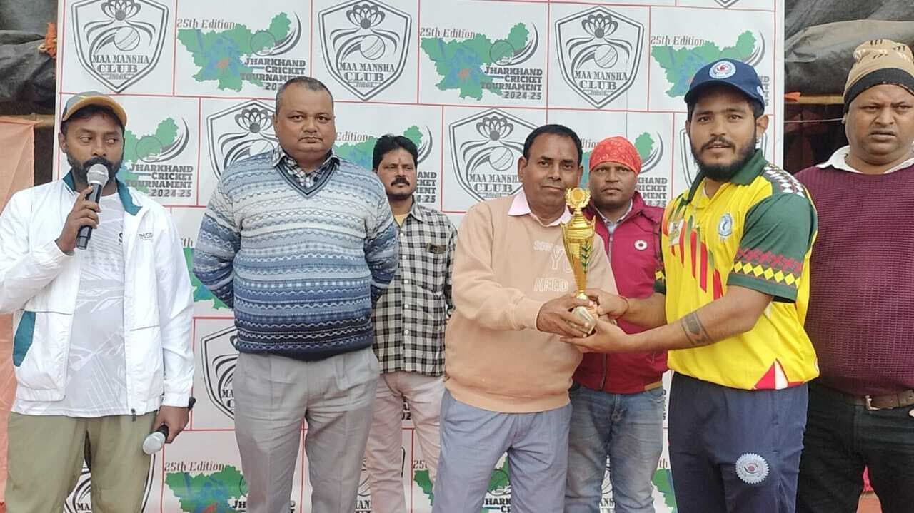 Deoghar News : जसीडीह की स्टार इलेवन टीम पहुंची सेमीफाइनल में