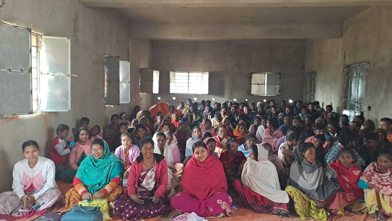 लौढ़िया में सेविका पद रोशनी का चयन, ग्रामीणों ने उठाये सवाल