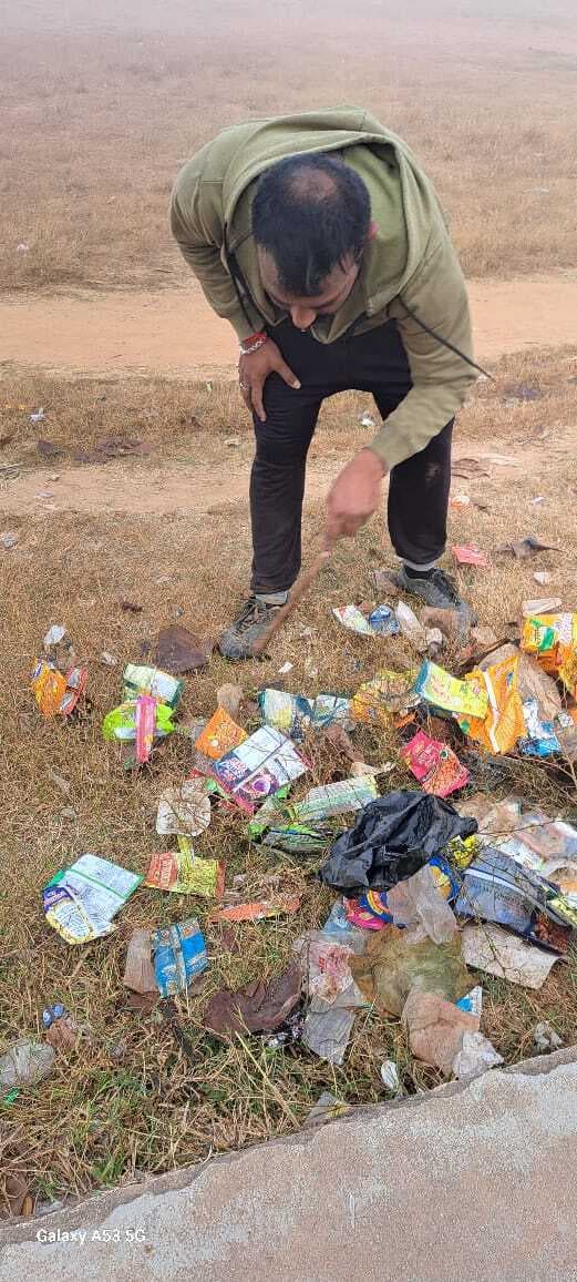 चंदवा का एकमात्र खेल स्टेडियम बदहाली के कगार पर