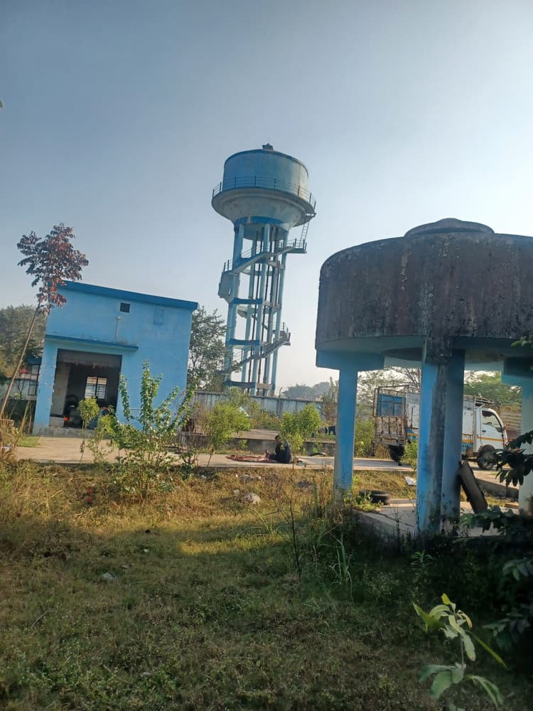 पीएचइडी नहीं ले रहा हैंडओवर, परेशानी