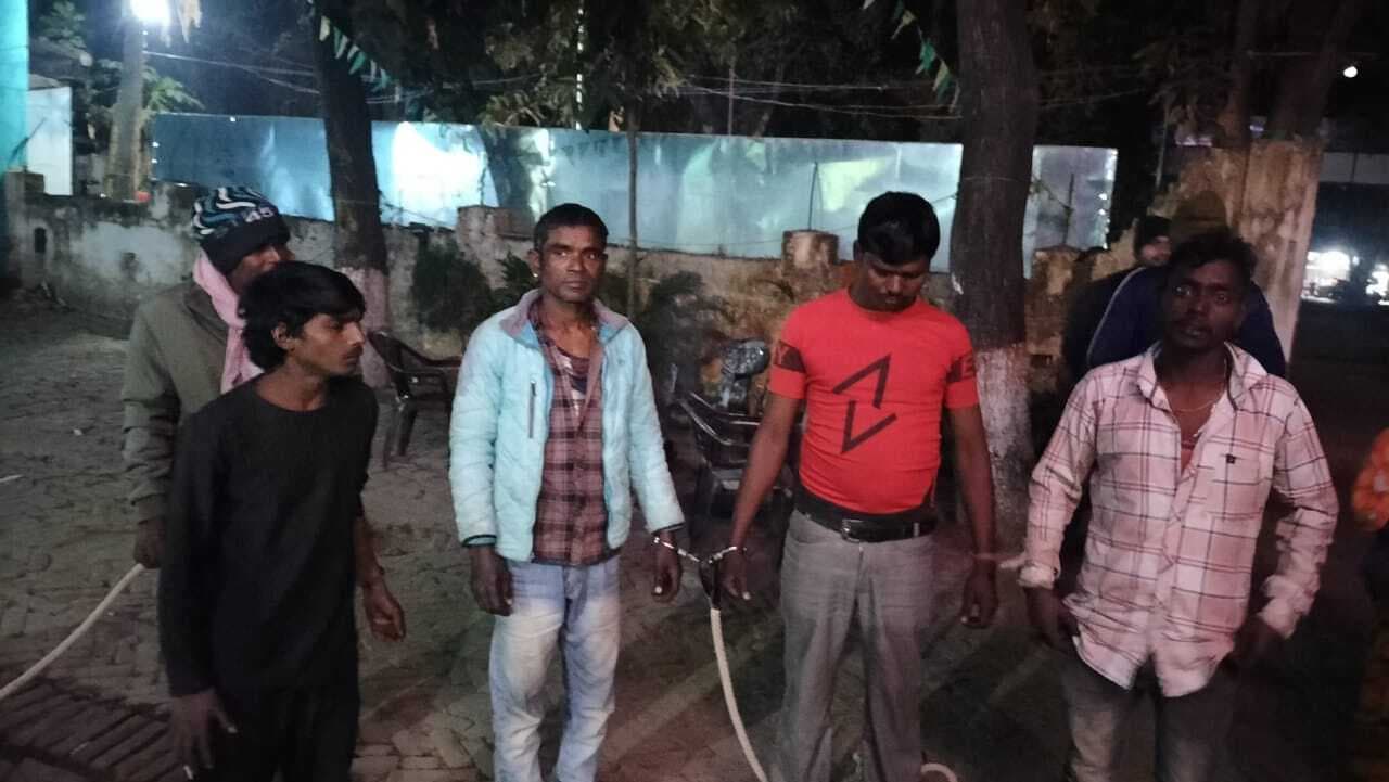 Munger news : हंगामा कर रहे चार शराबी गिरफ्तार