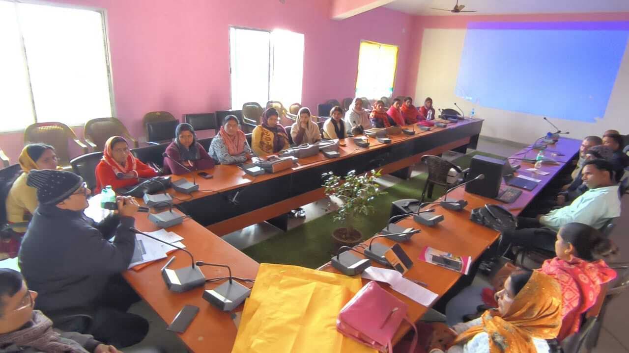 सबकी योजना, सबका विकास के तहत सहजकर्ता दल काे मिला प्रशिक्षण