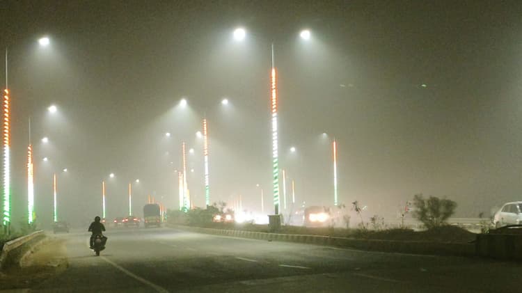 24 घंटे में पांच डिग्री तक गिरा पारा, देर रात पटना में छाया घना कोहरा