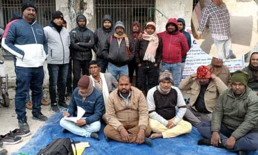 वेतन नहीं मिलने पर एंबुलेंस कर्मी हड़ताल पर